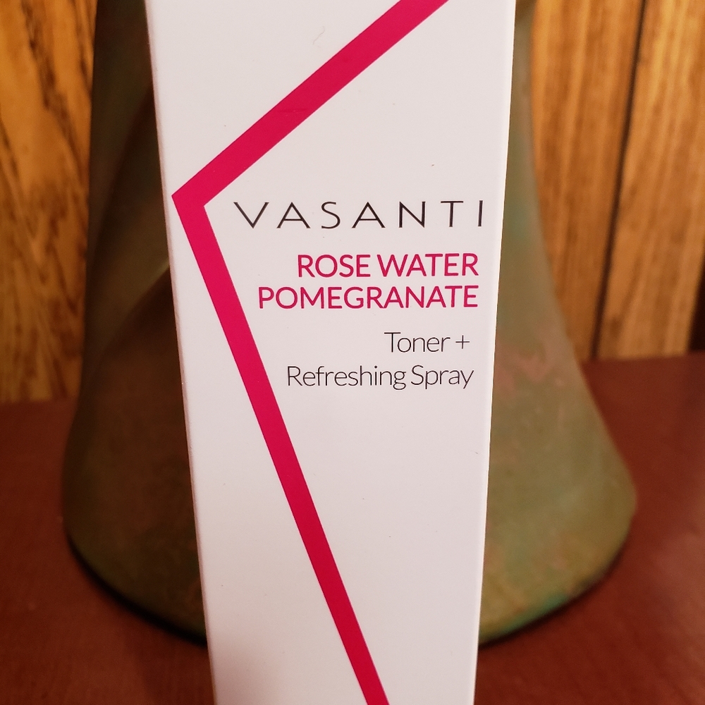 Vasanti Cosmetics Rosewater Pomegranate Spray